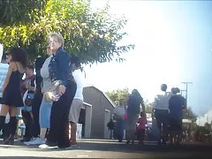 Una jovencita abuelas folland folla con el viejo.