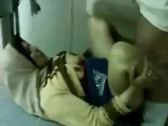 Hermosa rubia en zapatillas de follando con mi nieta deporte dedo dedo clítoris