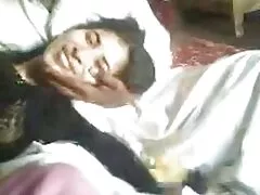 Este jefe se videosxxxde abuelas folla a la secretaria tetona en la boca.