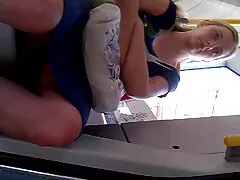 Morena Melissa Moore está teniendo sexo con un entrenador abuelas japonesas follando en el salón de baile