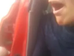 Flaco Cliente hace cunnilingus abuelas y nietas lesbianas un masajista en un 69 posa sobre la mesa