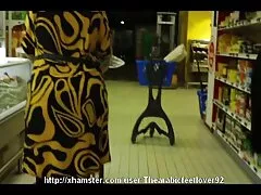 Calvo jefe videos de abuelas viciosas escupir Secretario culo con gran polla en el escritorio
